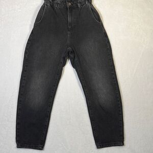 Zara High Waist Reed Baggy Jeans 2 Paperbag
100% Cotton‎
